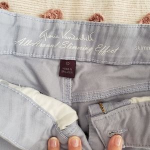 Gloria Vanderbilt capris